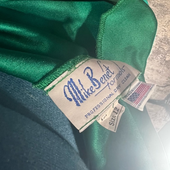 VINTAGE | MIKE BENET FORMALS Drop Waist Formal Dress | 12 - Picture 3 of 3